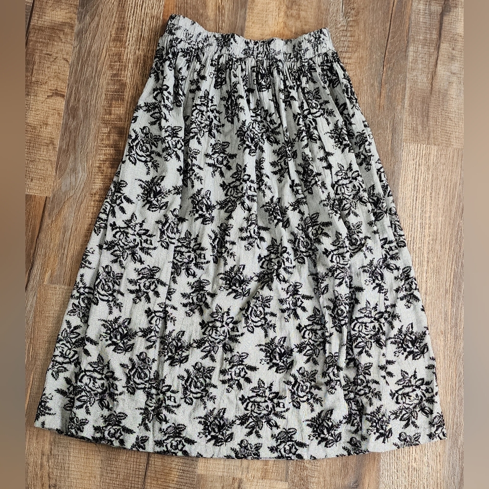 Hunt Club Ladies Skirt Large